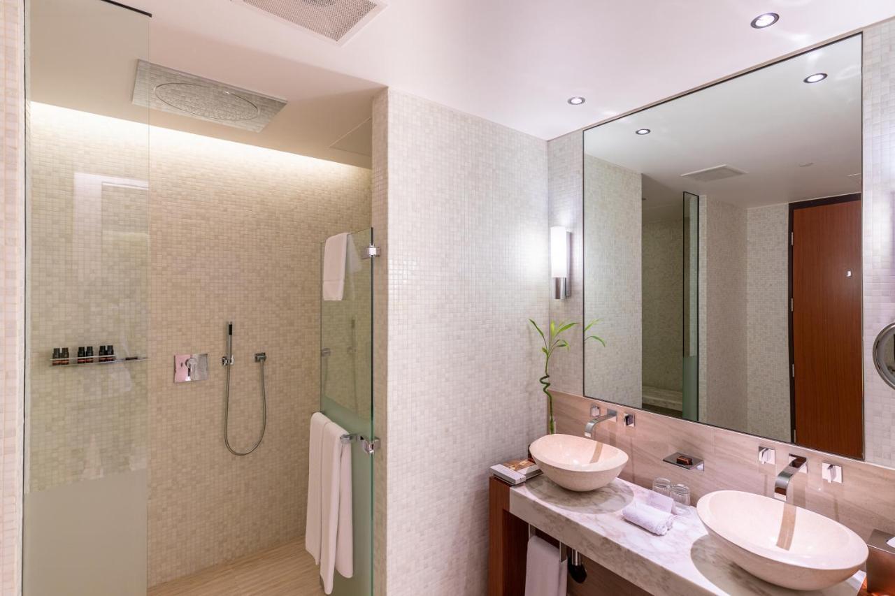 Oryx Airport Hotel -Transit Only Ad Dawhah Esterno foto